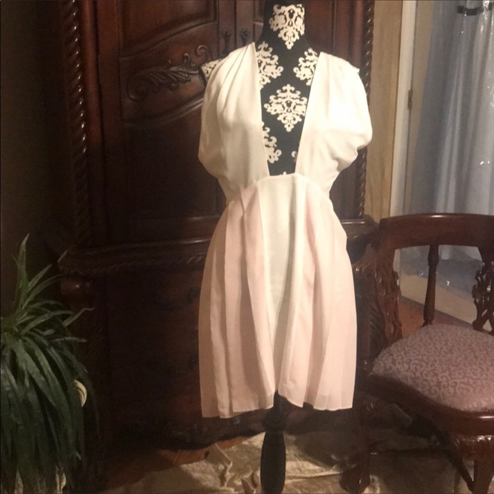 BCBG White & pink Pleated midi dress
